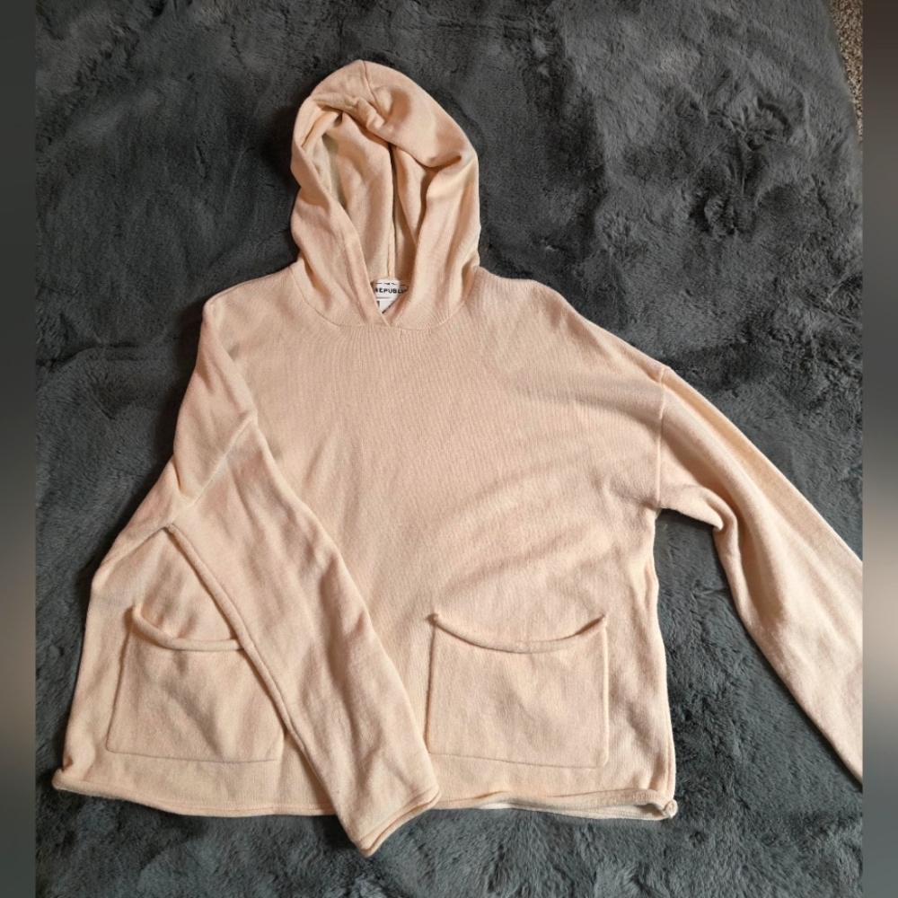 Hoodie sweater